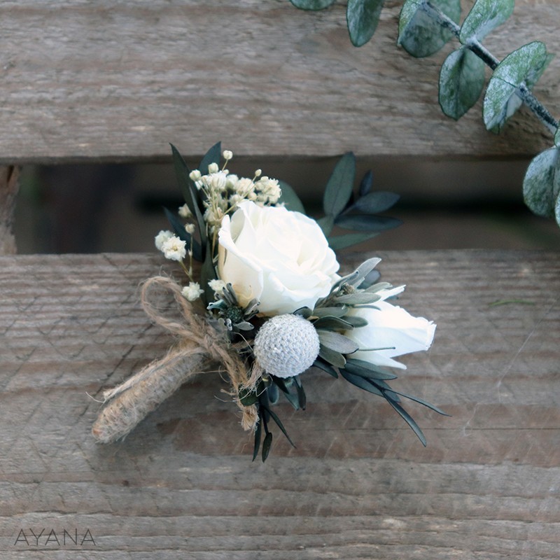 Boutonniere fleurs evidence