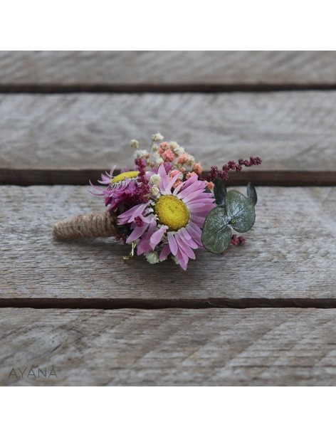 Boutonniere fleurs spontaneite