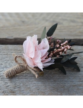 Boutonniere en fleurs honneur rose