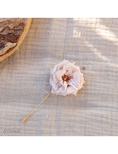 Broche en fleurs eternelles ROSA