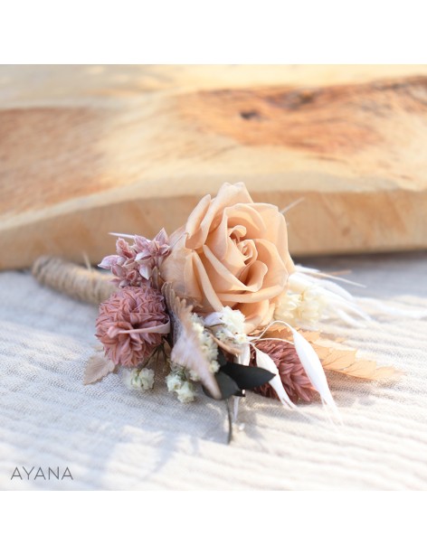 Boutonniere en fleurs stabilisees DELICATESSE