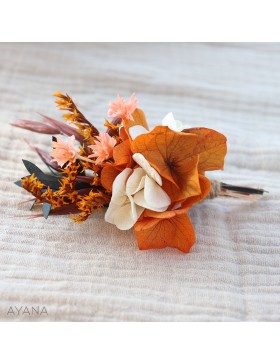 Boutonniere en fleurs eternelles SOUHAIT